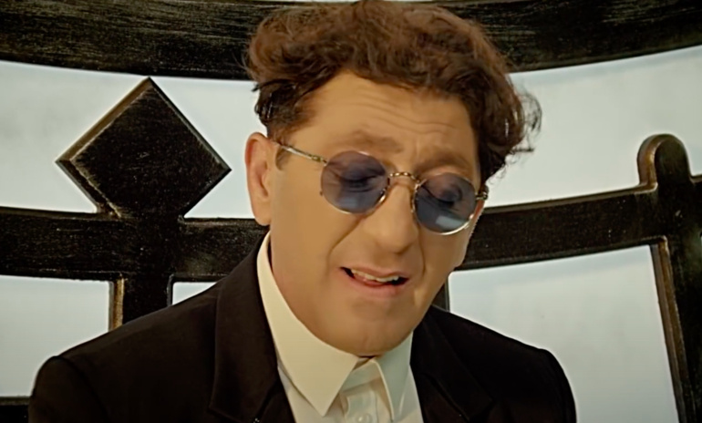    Григорий Лепс. Фото: кадр клипа на песню Лепса и Тимати «Я уеду жить в Лондон»