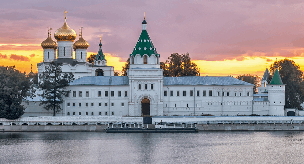 Как маленькая обитель стала ключом к российской истории? Ипатьевский монастырь