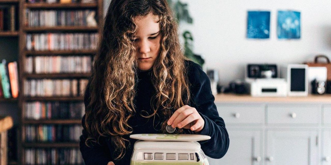 Могут ли родители вернуть игровую приставку, купленную ребенком без их ведома? Какие сделки имеют право совершать малолетние