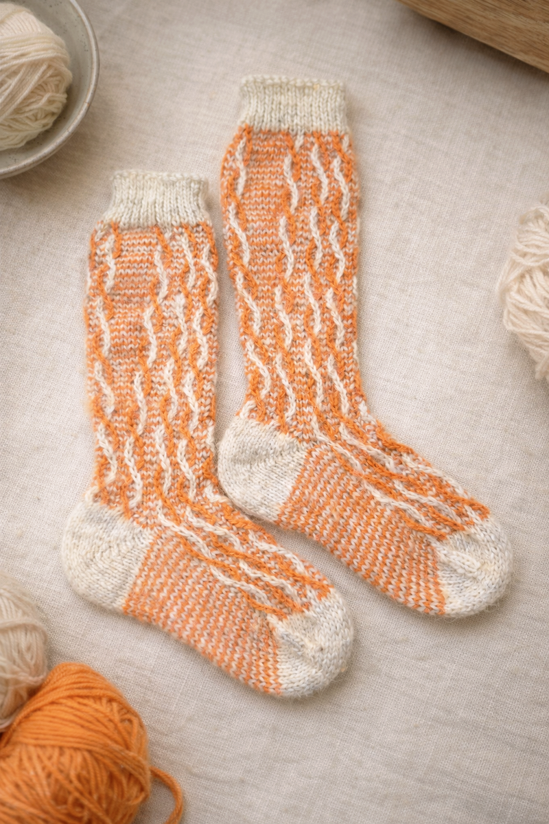 Гольфы с ДНК спиралями.