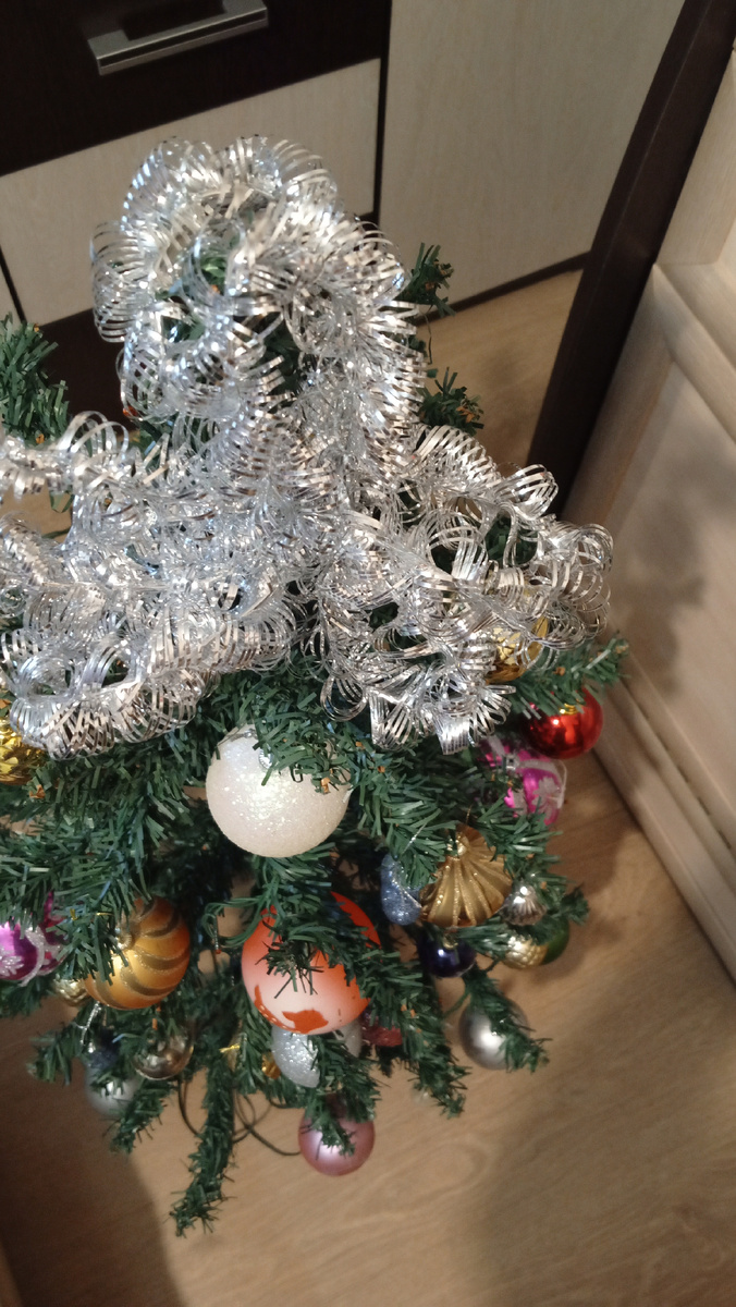 Разбираю ёлку 🎄