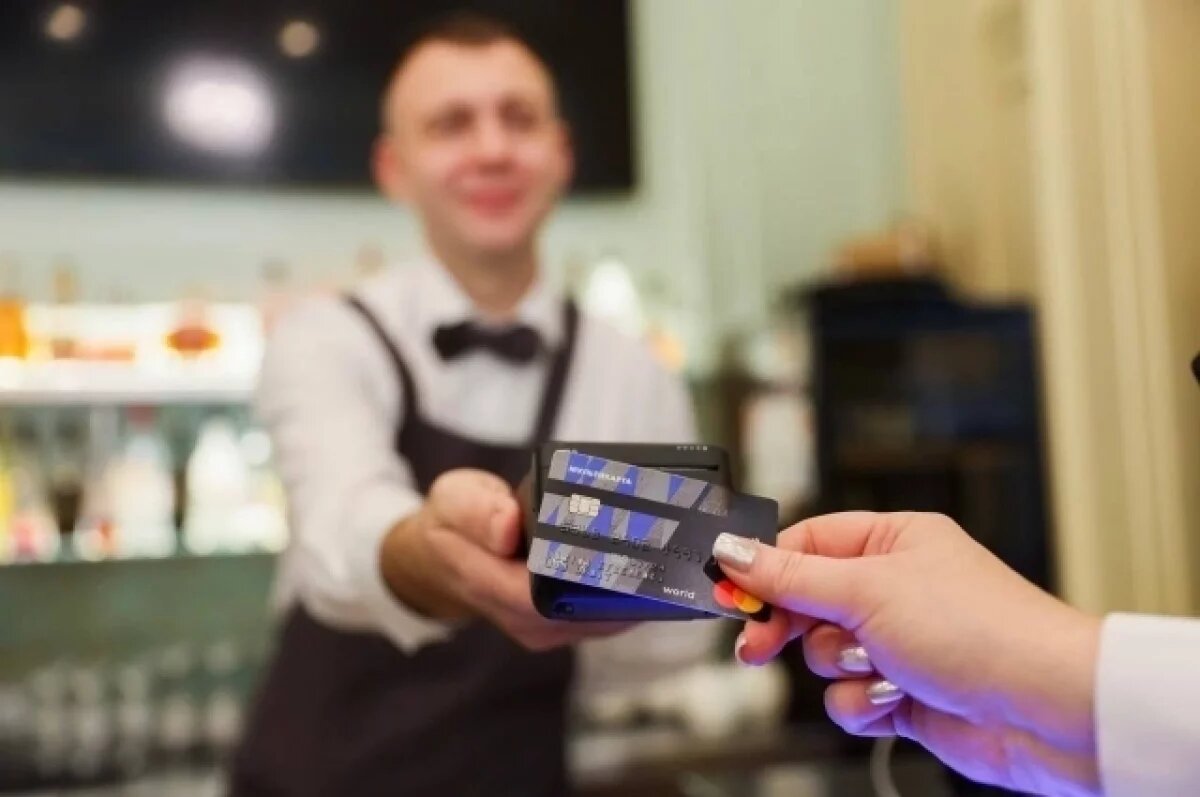    Молодёжь Дагестана – в лидерах по среднему чеку среди других регионов