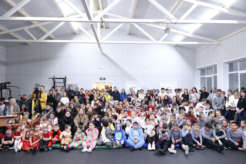    Закупленная на грантовые средства техника позволит проводить массовые мероприятия не только в школе, но и в любой точке села Зеленовка / Фото: АО "ТОАЗ"