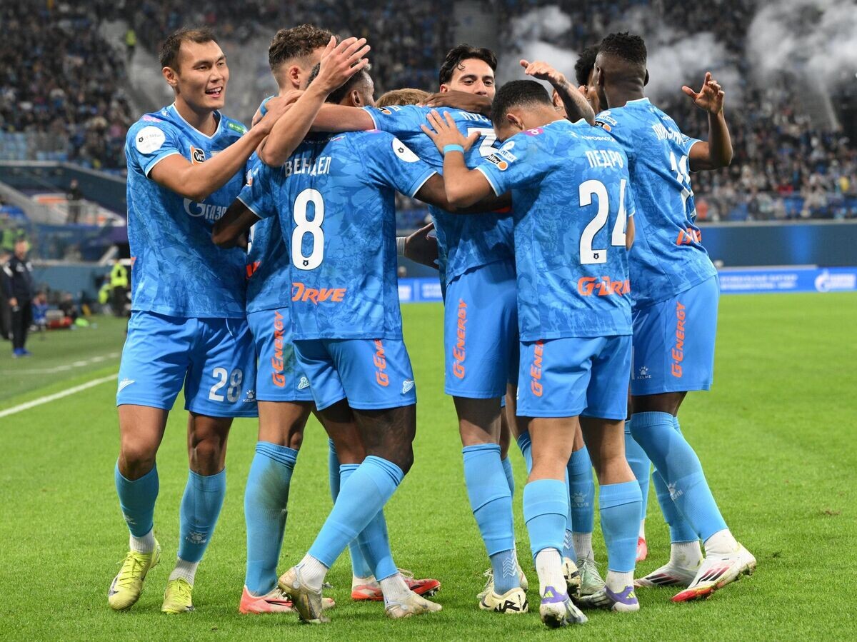    Футболисты "Зенита" | © РИА Новости / Алексей Даничев