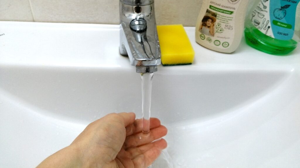     Пользоваться водой без учета стало ещё более невыгодно. Фото: Анастасия Ковтонюк.