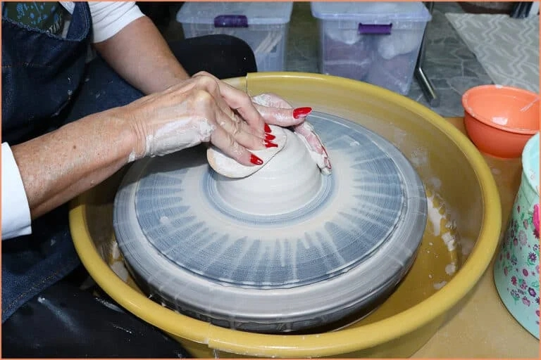 Работа с губкой