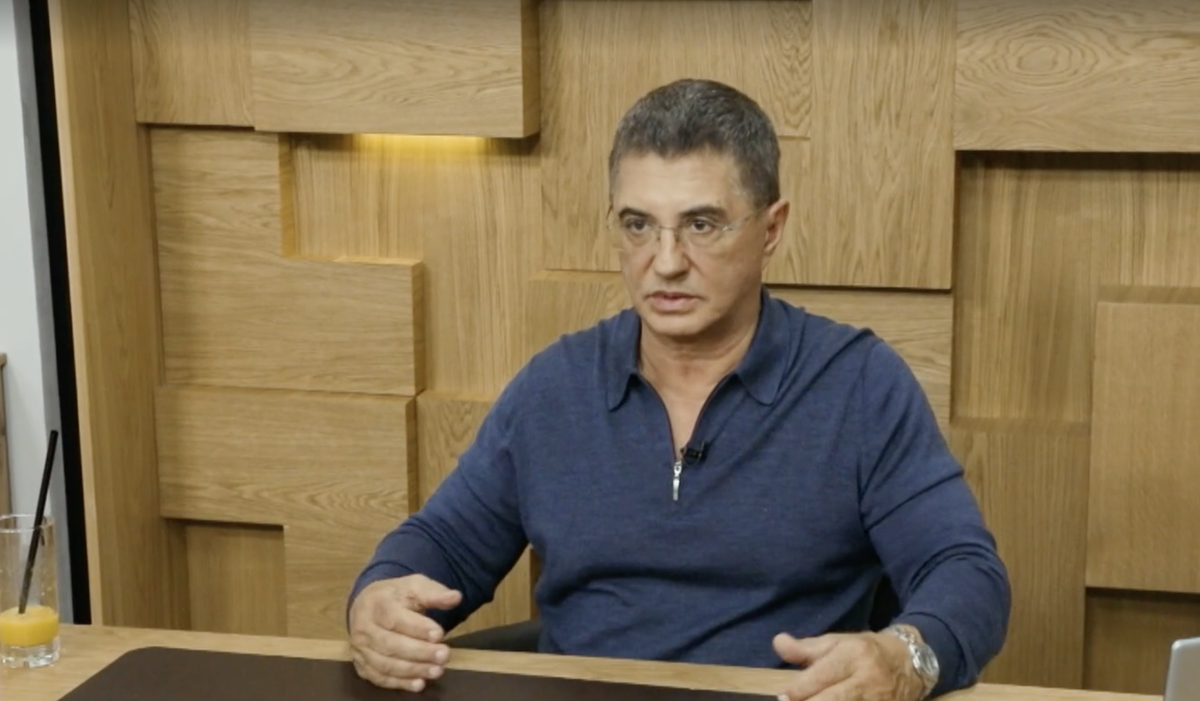    Александр Мясников. Фото: кадр из программы "Доктор Мясников"