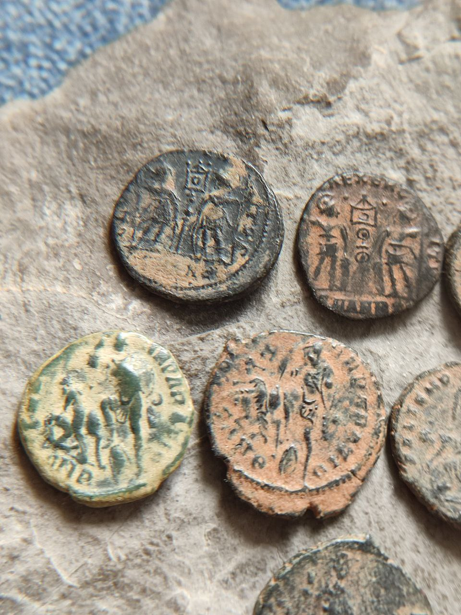 Сюжеты на античных монетах, которые изображают римских легионеров