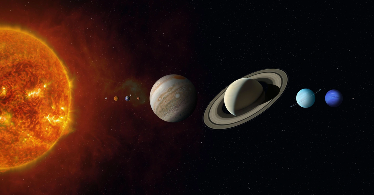 Вон на том маленьком третьем шарике от Солнца мы прямо сейчас несемся на бешеной скорости