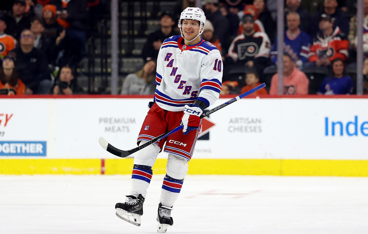    Форвард "Нью-Йорк Рейнджерс" Артемий Панарин  Emilee Chinn/Getty Images