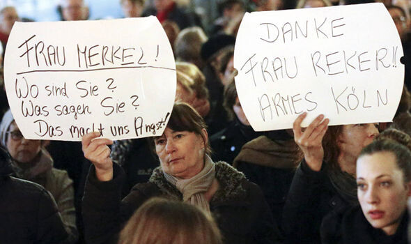 Женщины Германии против насилия.