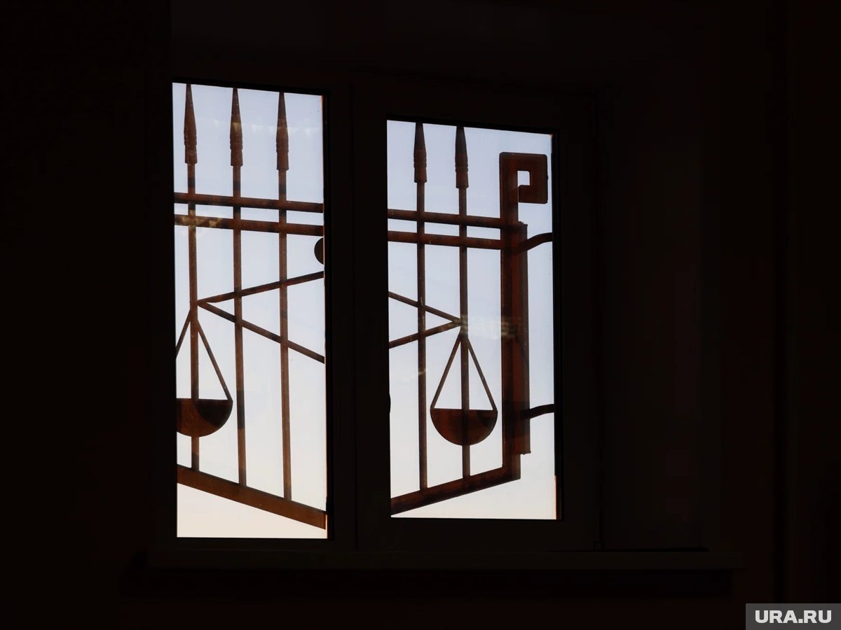     Курганский суд продлил содержание в СИЗО экс-судье Козлову