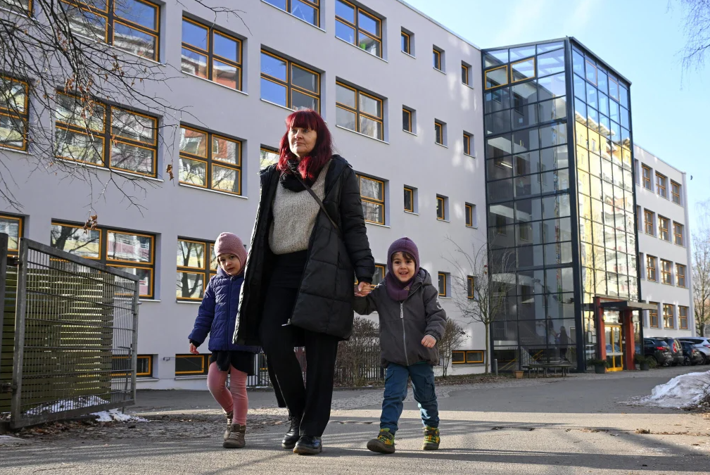 Многие заинтересованные родители привели своих детей на день открытых дверей в начальную школу BIP creativity © Андреас Зайдель