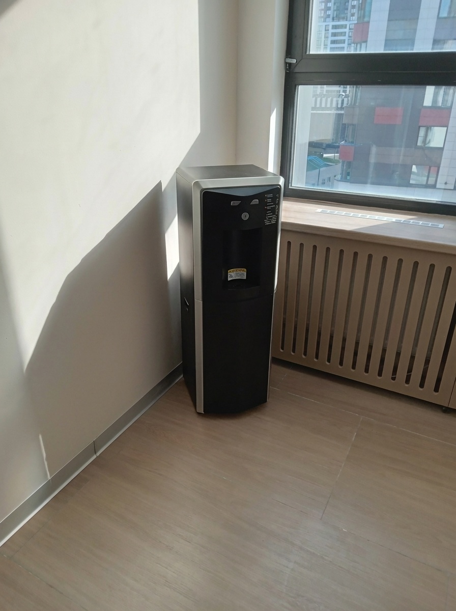 Пурифайер в коридоре на 2 этаже