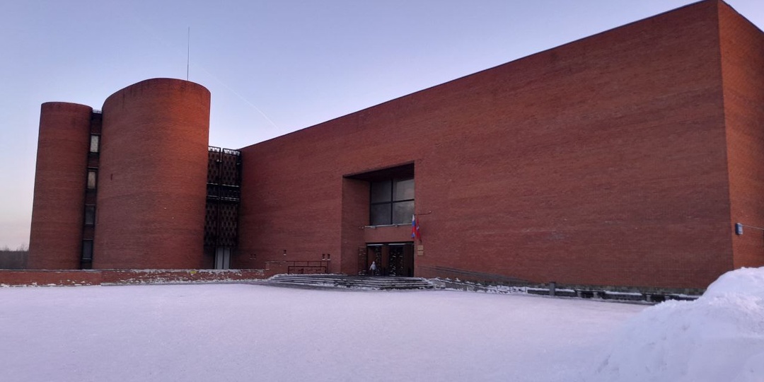 Цитадель динозавров с позднесоветской атмосферой. Фотоальбом