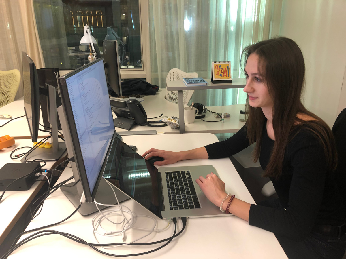 Фото из той жизни, когда я была автором своей судьбы. Уволилась и счастливая поехала в Москву погостить к подруге. Тут в гостях у одногруппника на работе, в офисе Яндекса 