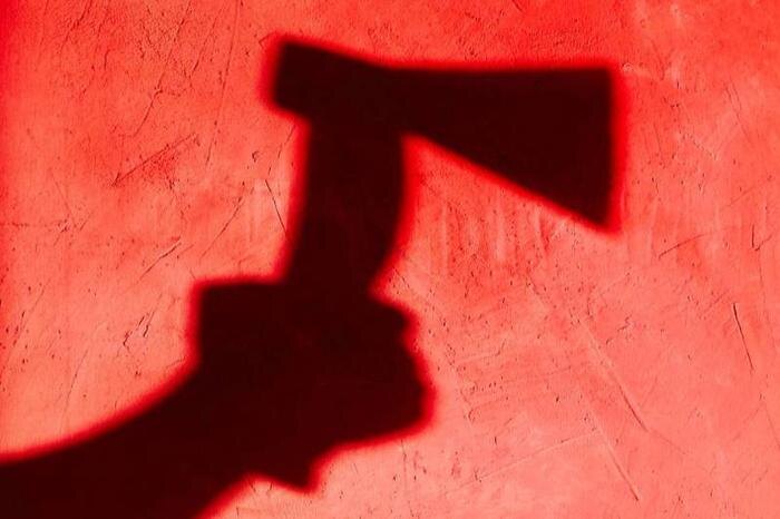 Обложка © Shutterstock / FOTODOM / L.Kora