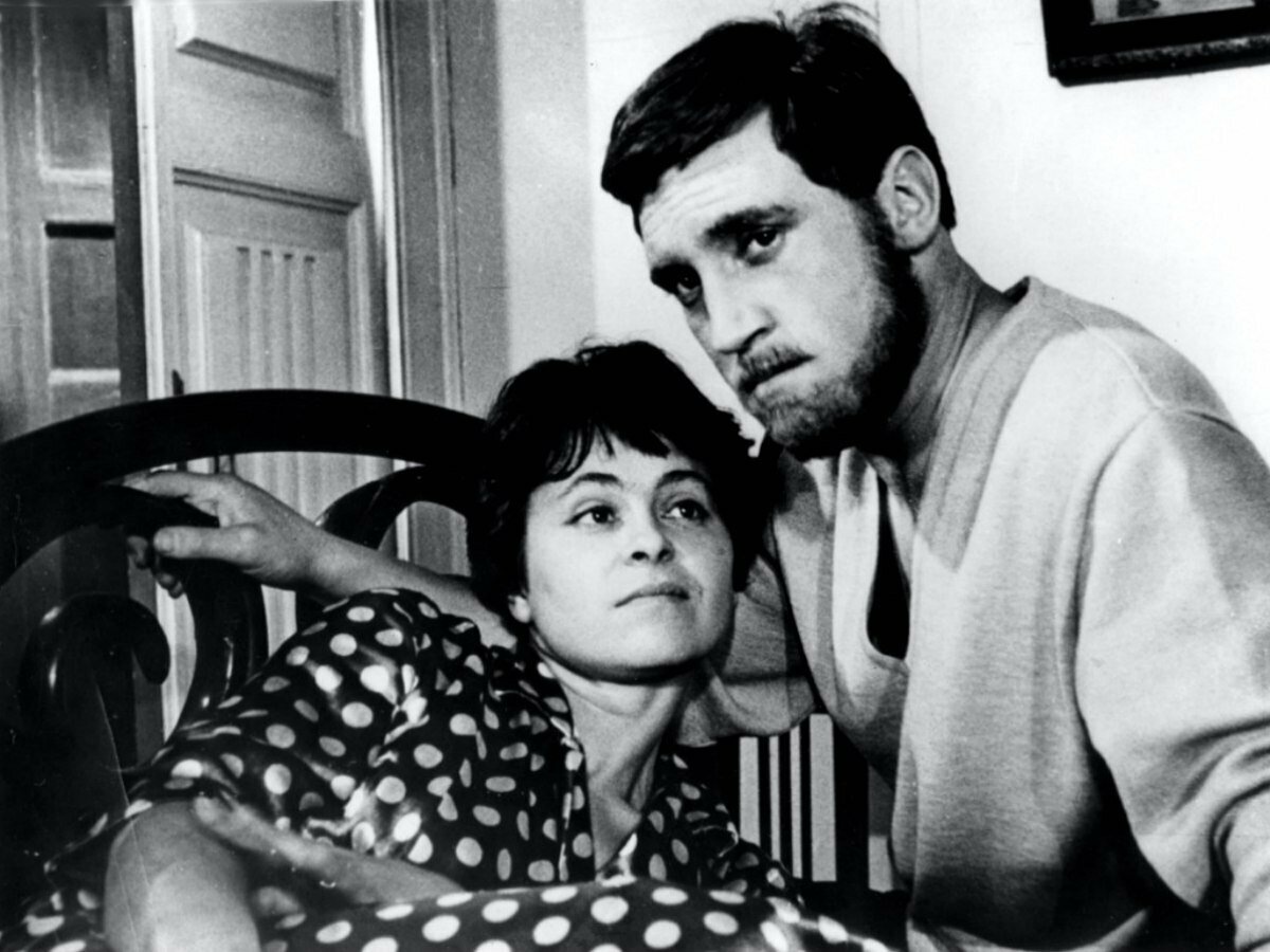 Кадр из «Коротких встреч»