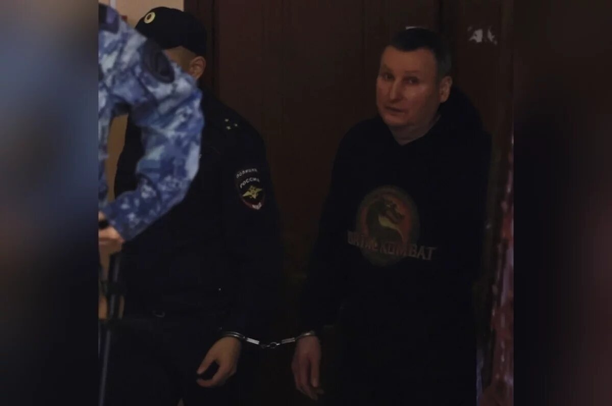    В лихие 90-е Фархутдинов помогал Сошникову и его бизнес-партнеру Хамдееву «решать вопросы», когда их кидали на крупные суммы.