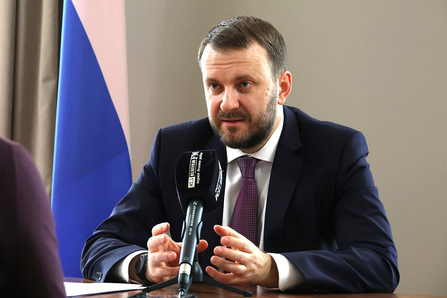 Максим Орешкин предложил проверить программы лояльности в банковских и торговых экосистемах. | Фото: сайт президента России
