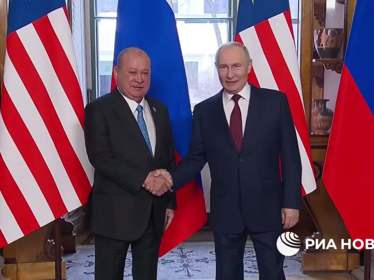    Встреча Путина и верховного правителя Малайзии султана Ибрагима в Эрмитаже | © Пул