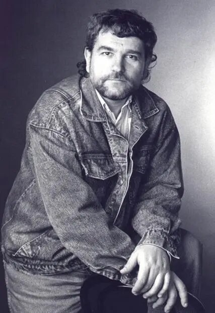 "Ни в одной работе, ни один автор никогда не затрагивал тех документов, фактов, доказательств и связей, какие исследованы, изучены, проанализированы и представлены мной". Лев Гунин, автор книги "ГУЛАГ Палестины" (https://proza.ru/2024/07/09/199) и десятков других. Сам из Бобруйска, родился там в 1955 году. Биография автора: https://proza.ru/2024/02/21/131