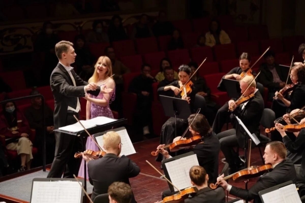    Каждую из концертных программ оркестр репетировал буквально накануне выступления.