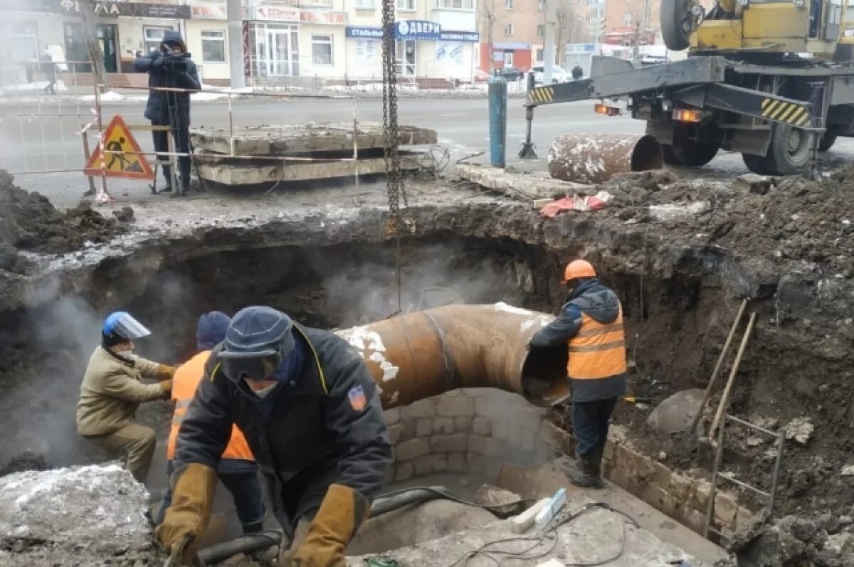    Трубопровод на Орджоникидзе в Омске пообещали починить за день