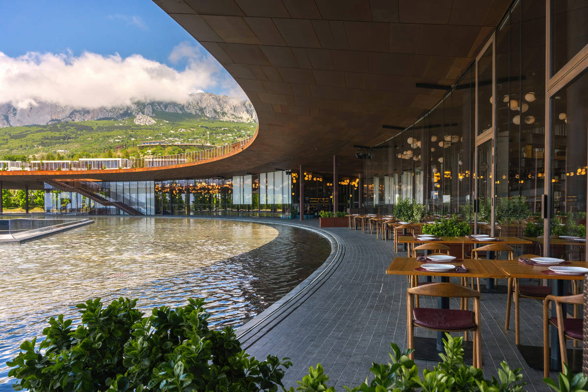 Ресторан WineKitchen // Фото с сайта курортного комплекса «Мрия»