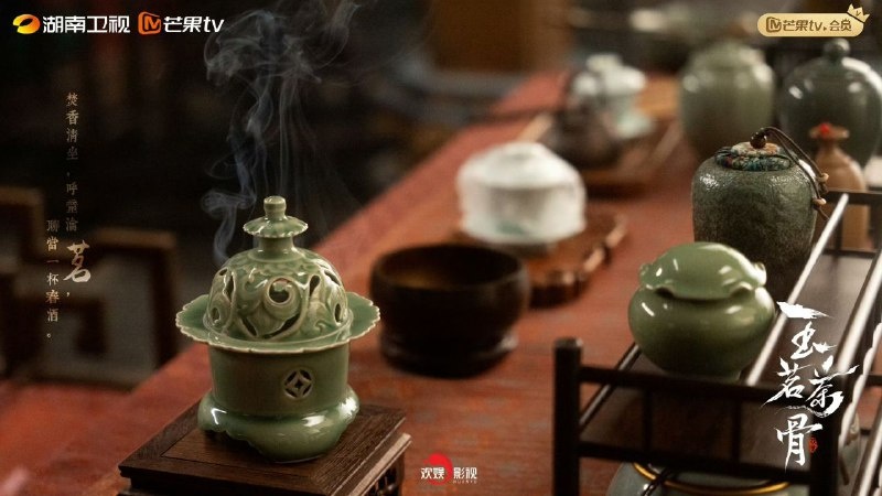 Декорации к дораме "Нефритовая чайнай косточка", я такое видела разве что в музеях, очень аутентично. Листайте галерею, чтобы увидеть больше...