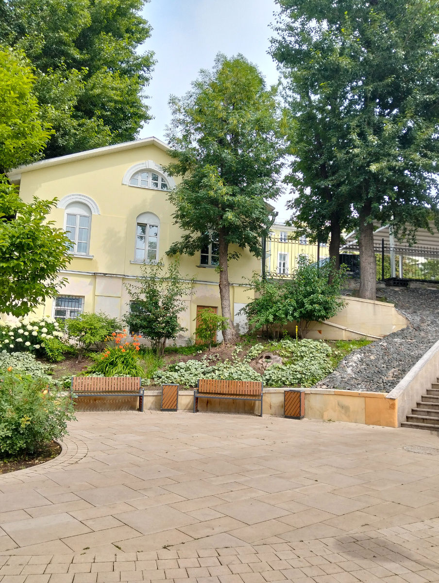 Усадьба и флигель из парка "Горка"