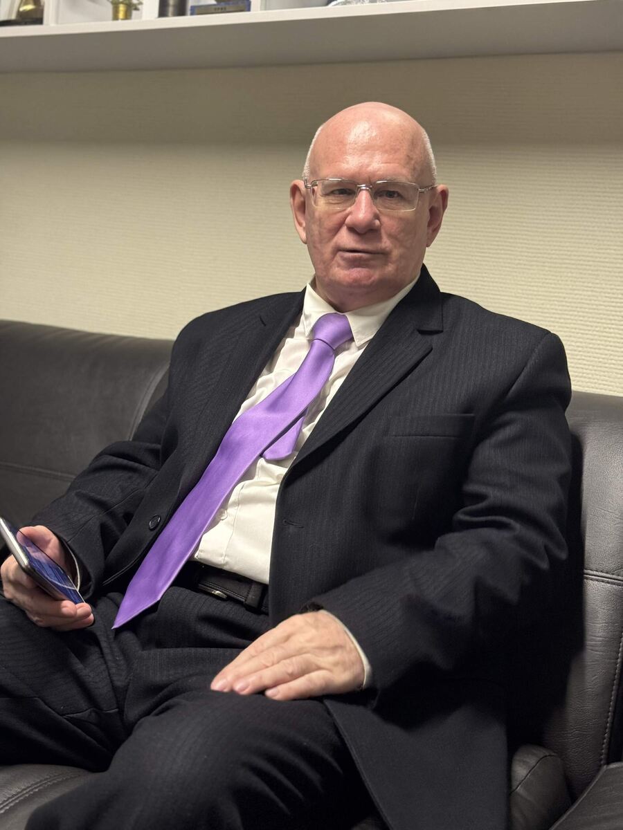 Фото. Историк, писатель, профессор, независимый эксперт, спикер ТВ Черёмин Александр Александрович. 