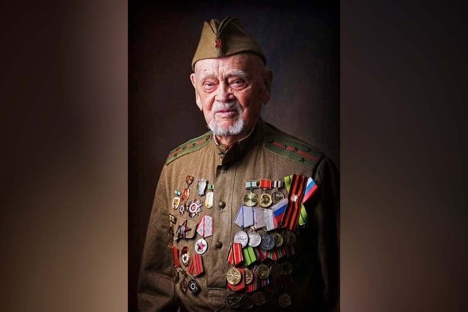    Он отважно сражался под Красным Бором, Синявино, Пулково и Нарвой. Фото: t.me/rusembc