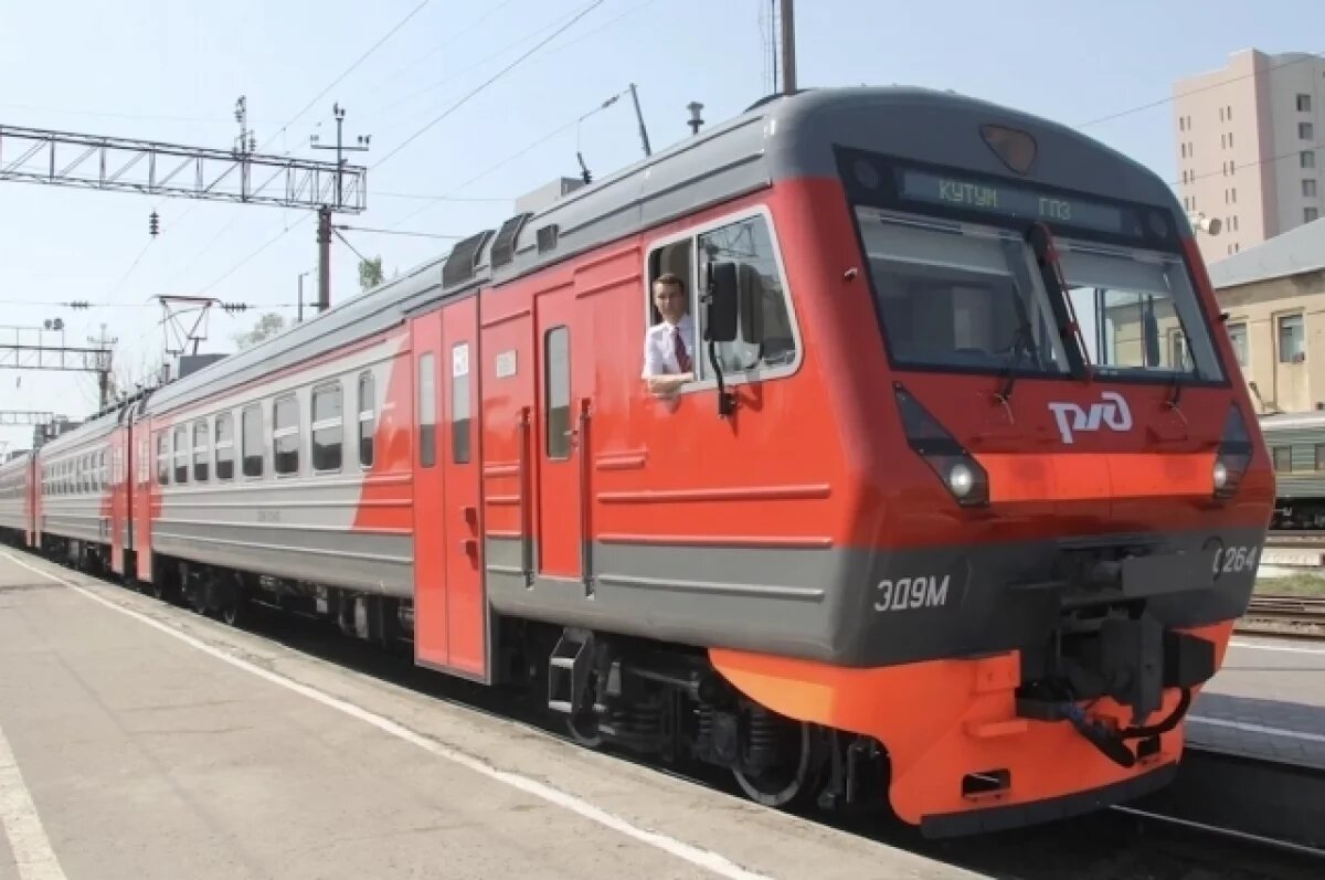    Работники локомотивных бригад ПривЖД получили 180 благодарностей