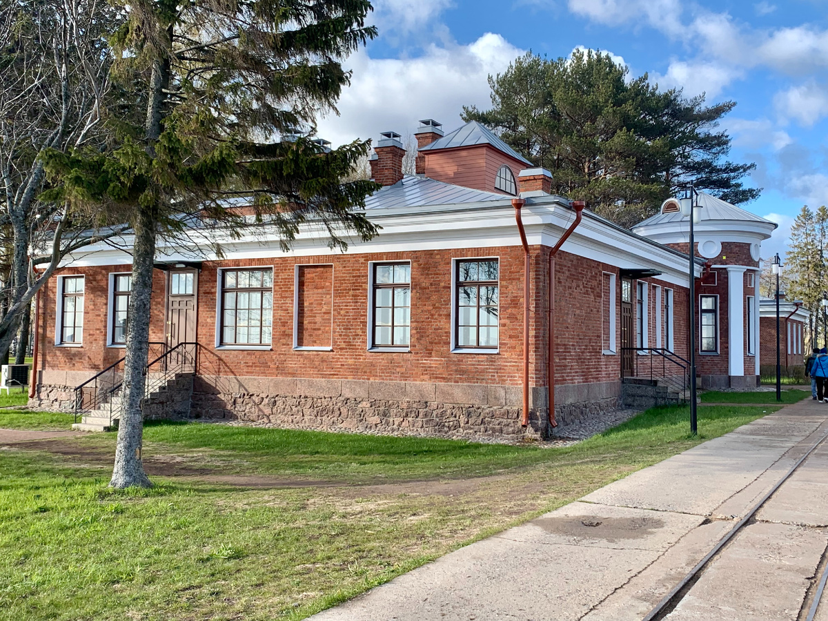 Здание в парке Остров Фортов
