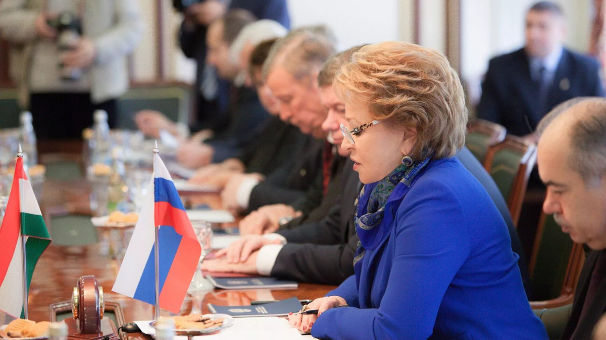 Не всем и не каждому: в Совфеде рассказали, кому положена единовременная пенсия