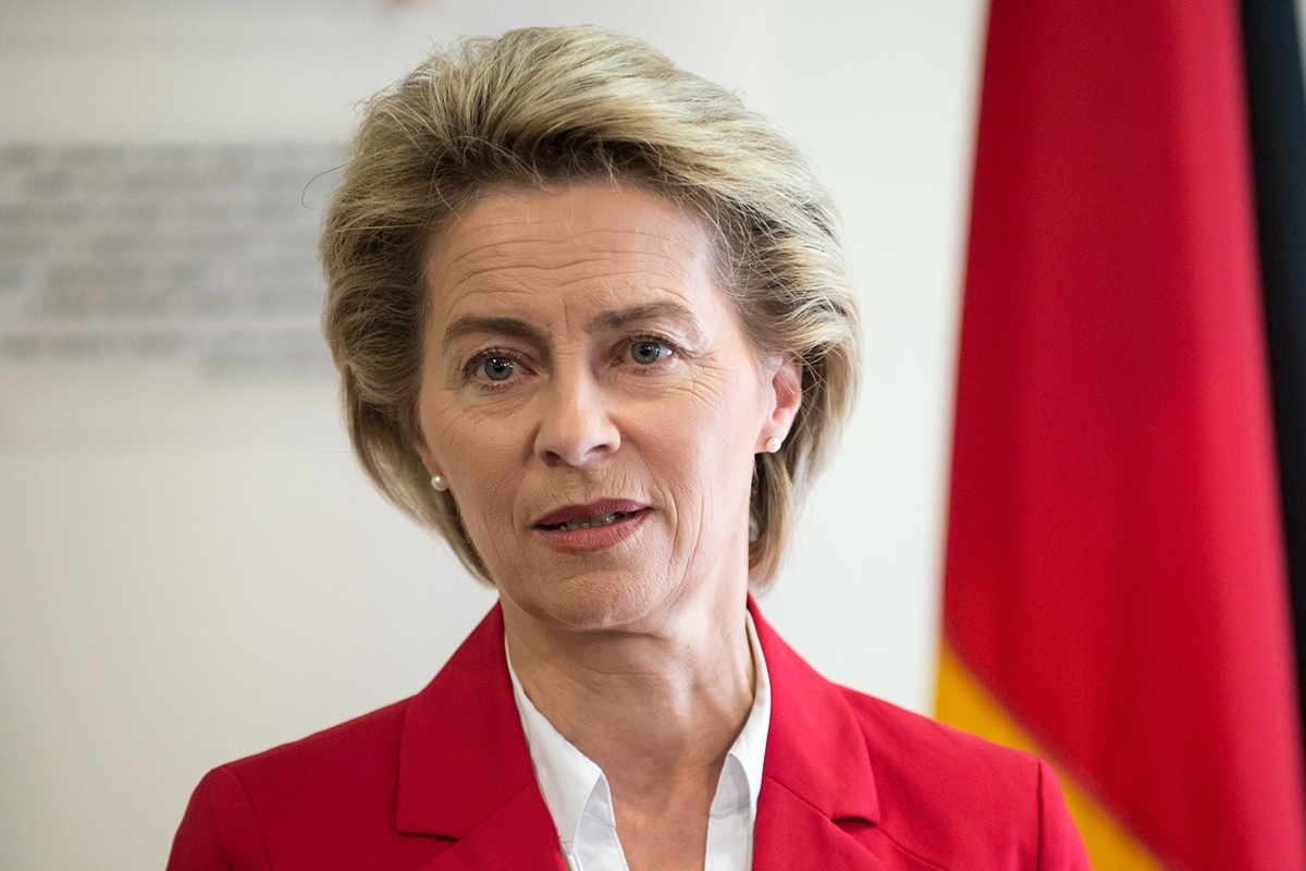 В ЕС рассматривают председателя Еврокомиссии Урсулу фон дер Ляйен как потенциального кандидата на роль президента Европы.  Фото: служба распространения визуальной информации Министерства обороны США / dvidshub.net / DOD photo by U.S. Air Force Staff Sgt. Jette Carr (Public Domain)