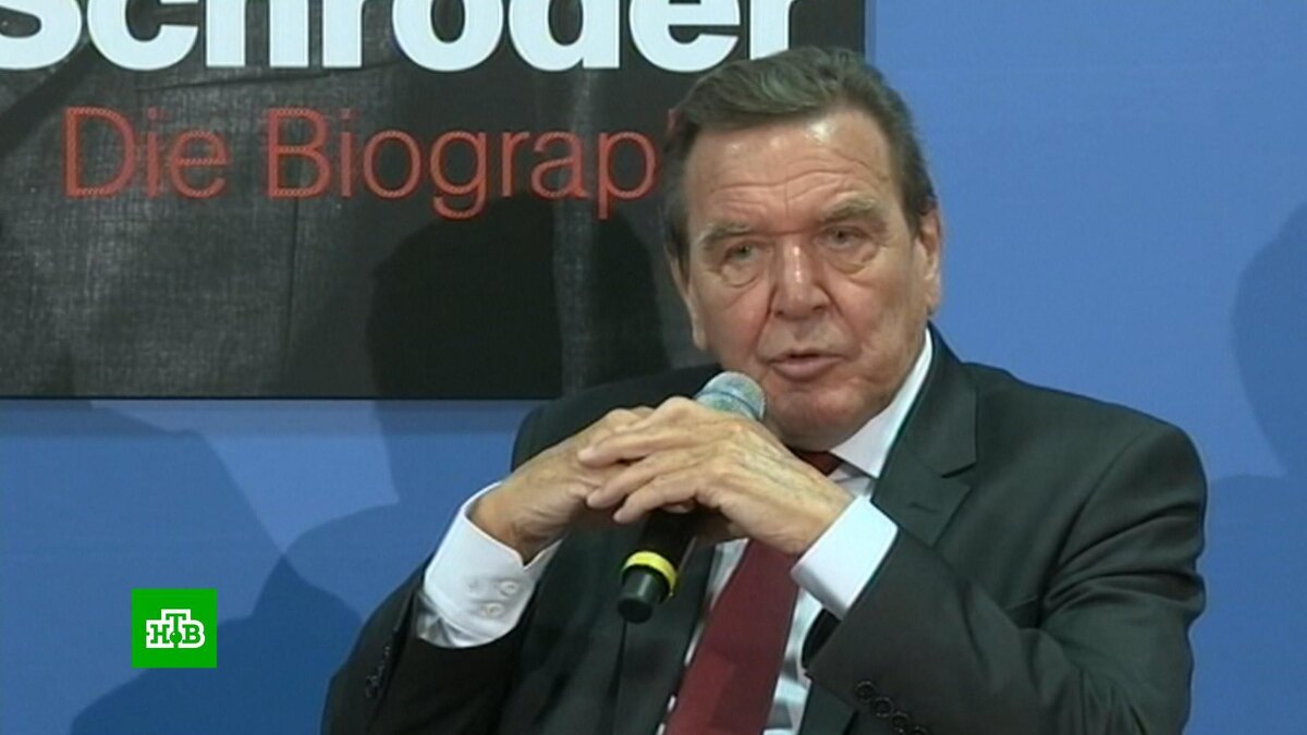    Шрёдер: отсутствие диалога с Россией ведет Германию к упадку