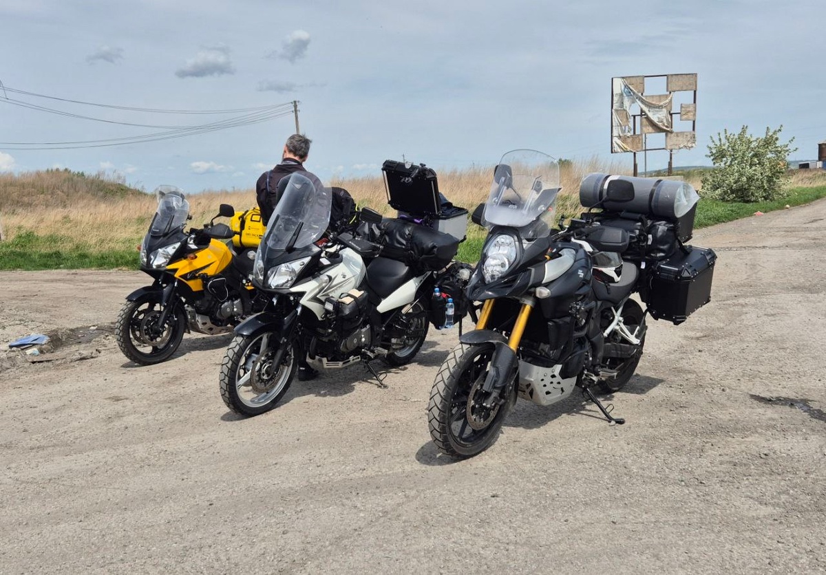 Ачинск. Пробуем решить вопрос со спойлером стекла.