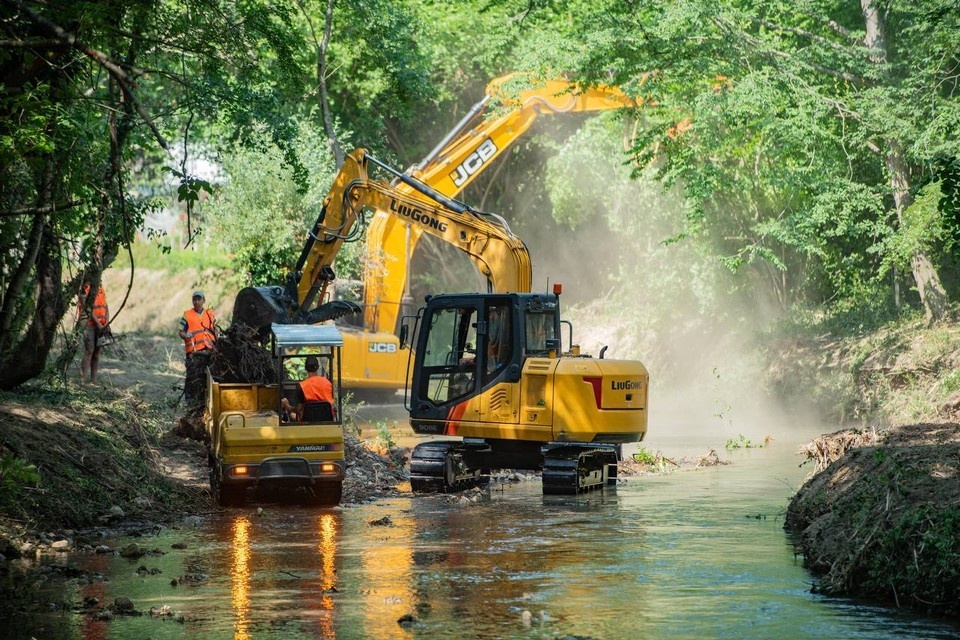    Летом русла рек расчистили от ила, мусора, веток. Фото: t.mе/rаzvоzhаеv