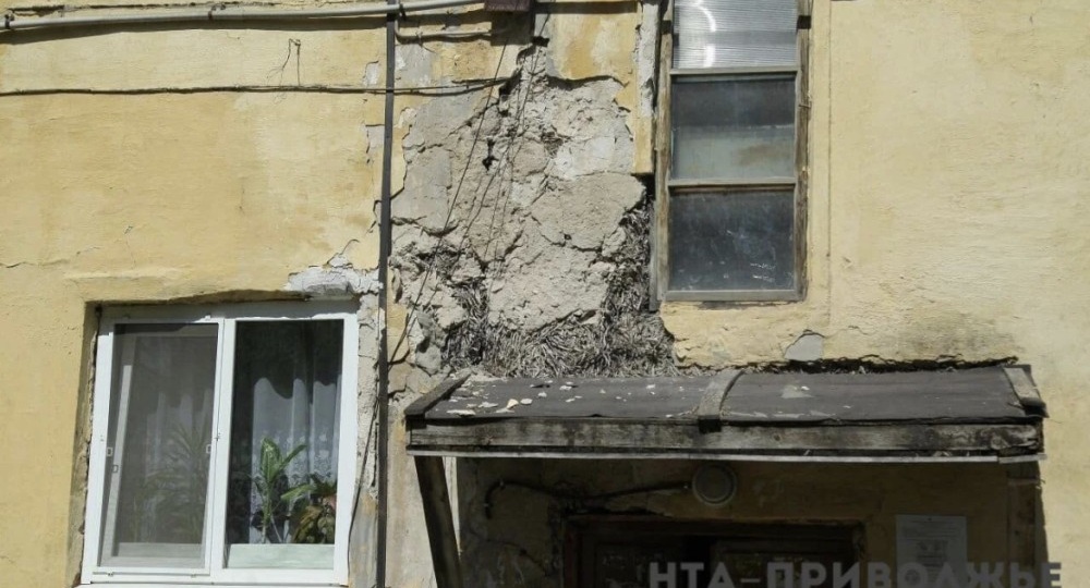 Еще 82 млн рублей выделят на снос аварийных домов в Саратове и Энгельсе