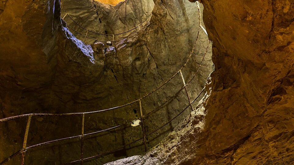 В Крыму искали древний колодец, а нашли самый крупный клад