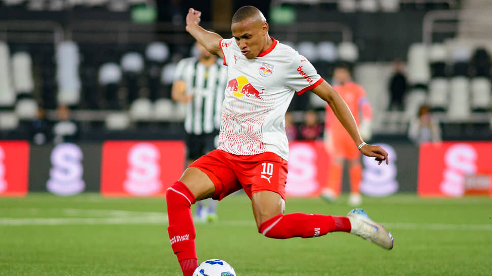 Бразильский футболист Джонатан дос Сантос Роза более известен как Джон Джон .📷Фото: Wanderson Colino / Eurasia Sport Images / Getty Images