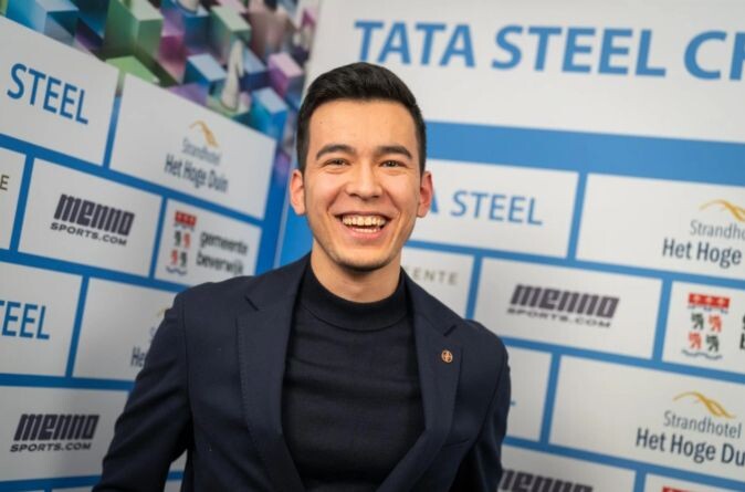 У лидера шахматного турнира Tata Steel Masters 2026 года Нодирбека Абдусатторова много поводов для улыбки в Вейк-ан-Зее.