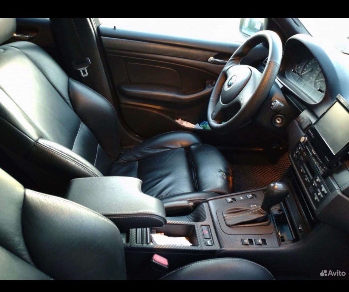 Старый пионер, у которого не работает складывание экрана, был заменён сенсорной андроид магнитолой.
