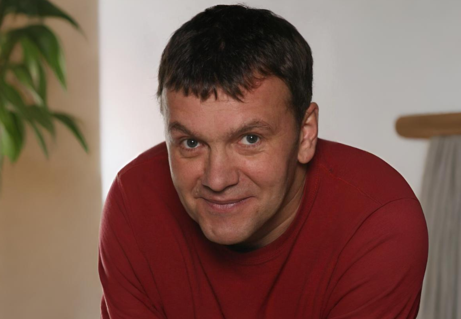 Александр Наумов