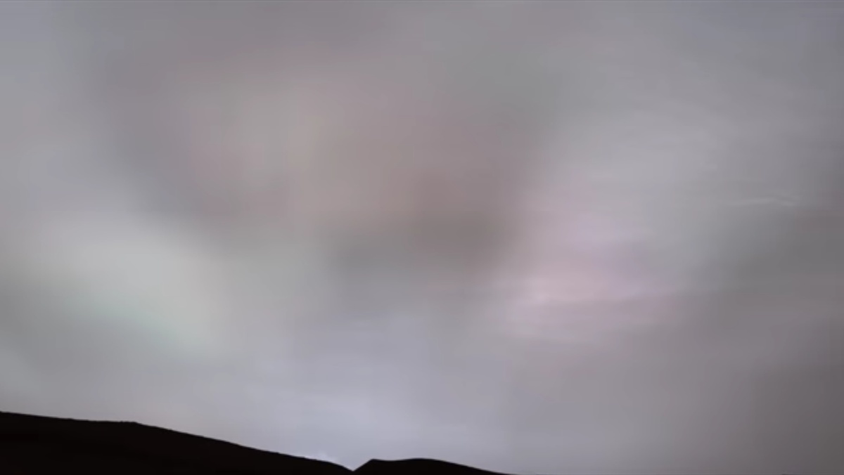 Рассвет на Марсе.