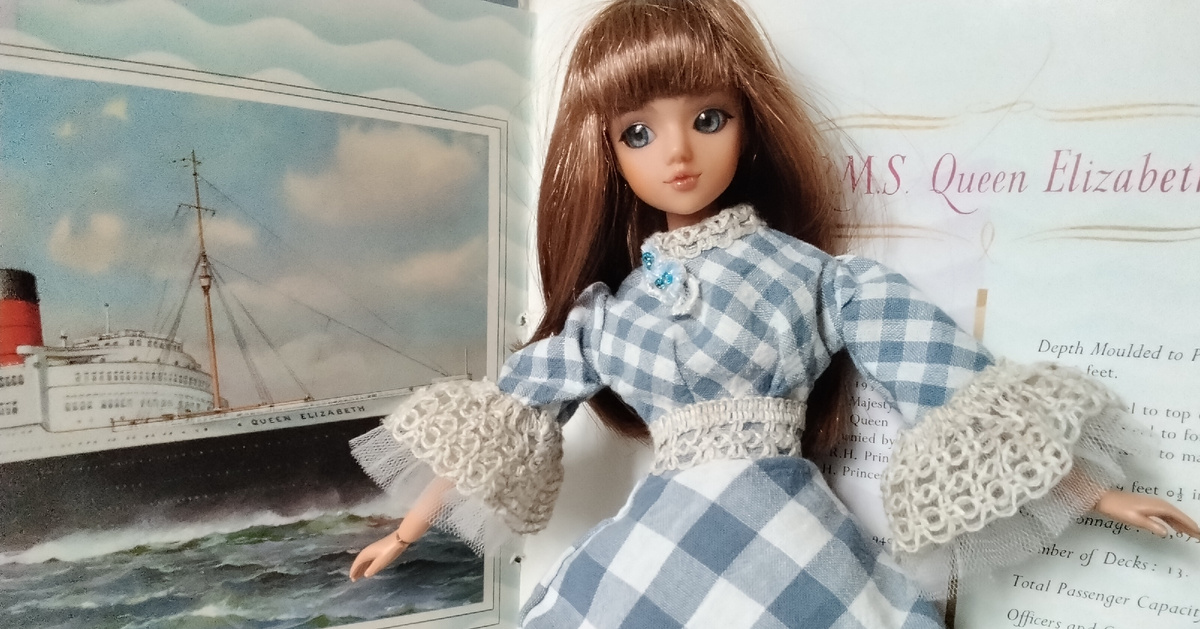 Джей долл Магнифисент майл (J-doll  Magnificent mile), Мэгги  в конкурсном платье.