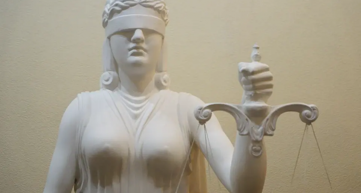    Алексей БУЛАТОВ с сайта s09.stc.yc.kpcdn.net