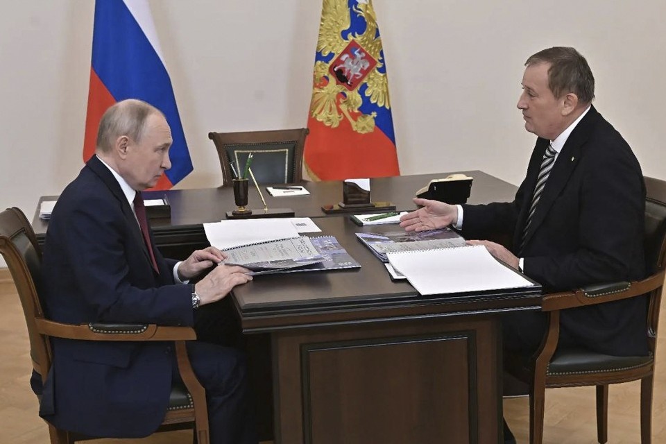    Владимир Путин провел встречу с Александром Дрозденко. Фото: t.me/lenobladminka